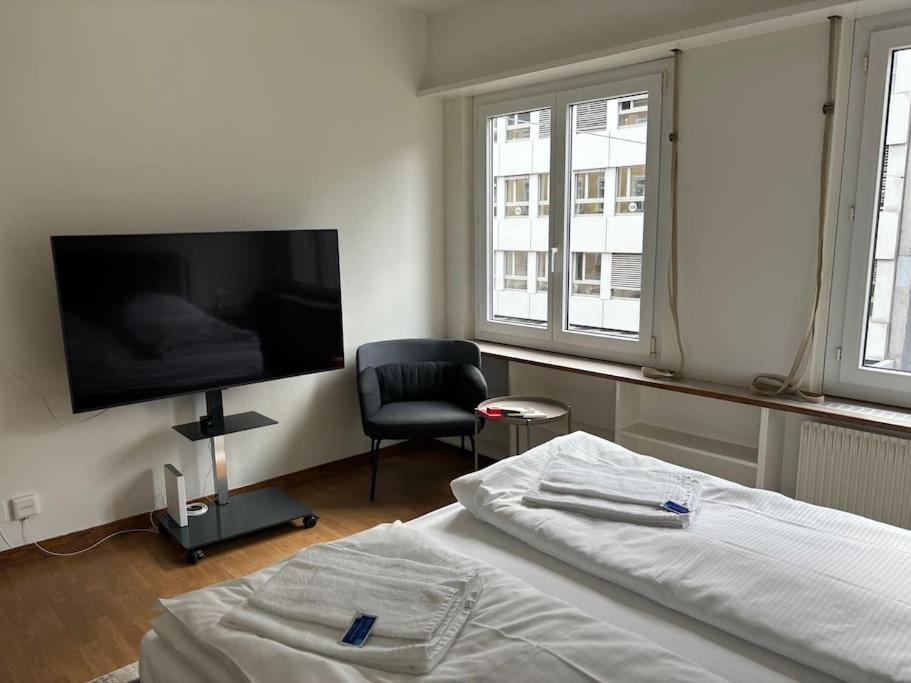 Live In The Center - Cross 5 Appartement